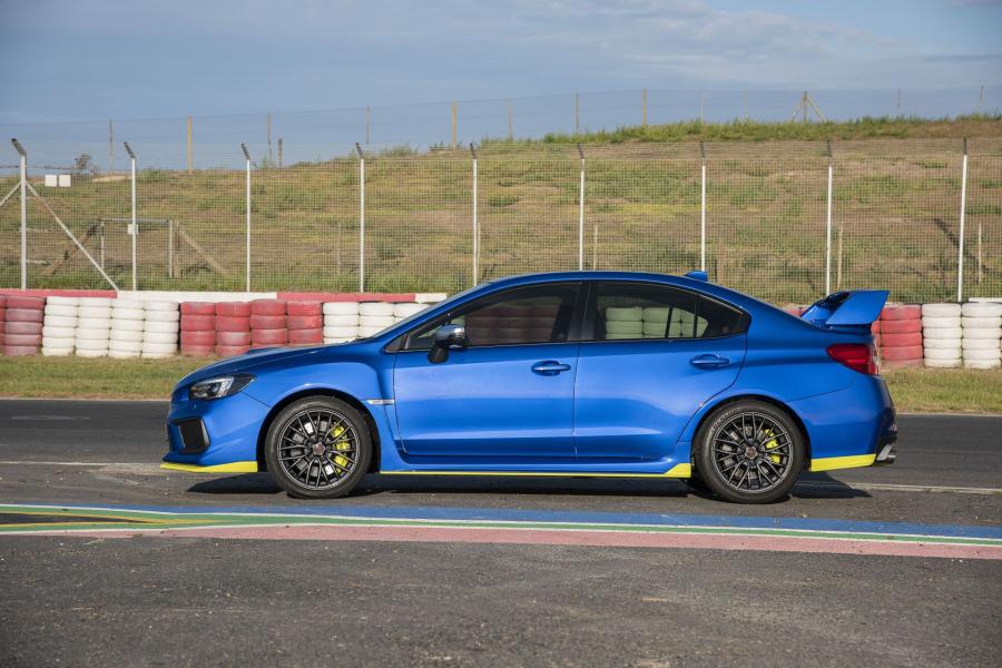  Subaru WRX STI Diamond Edition 2018 года  (ZA) (фото 13 из 58)